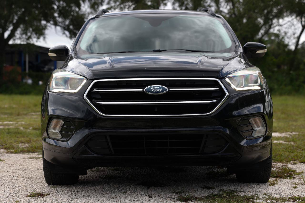 Used 2017 Ford Escape Titanium FWD image 17