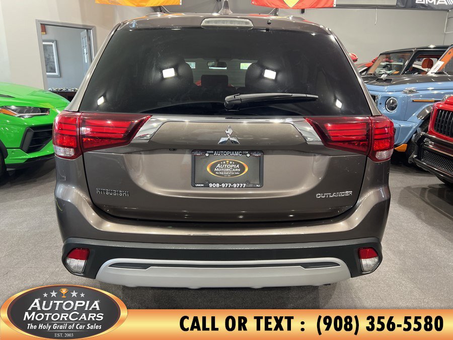 Used 2019 Mitsubishi Outlander ES FWD image 5