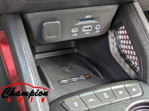 Used 2021 Chevrolet TrailBlazer RS w/ Technology Package FWD image 24