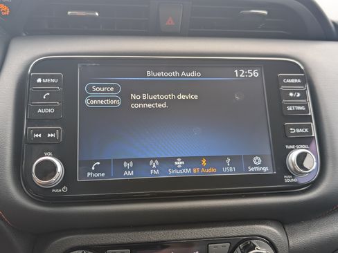 Used 2024 Nissan Kicks SR w/ SR Premium Package FWD image 27
