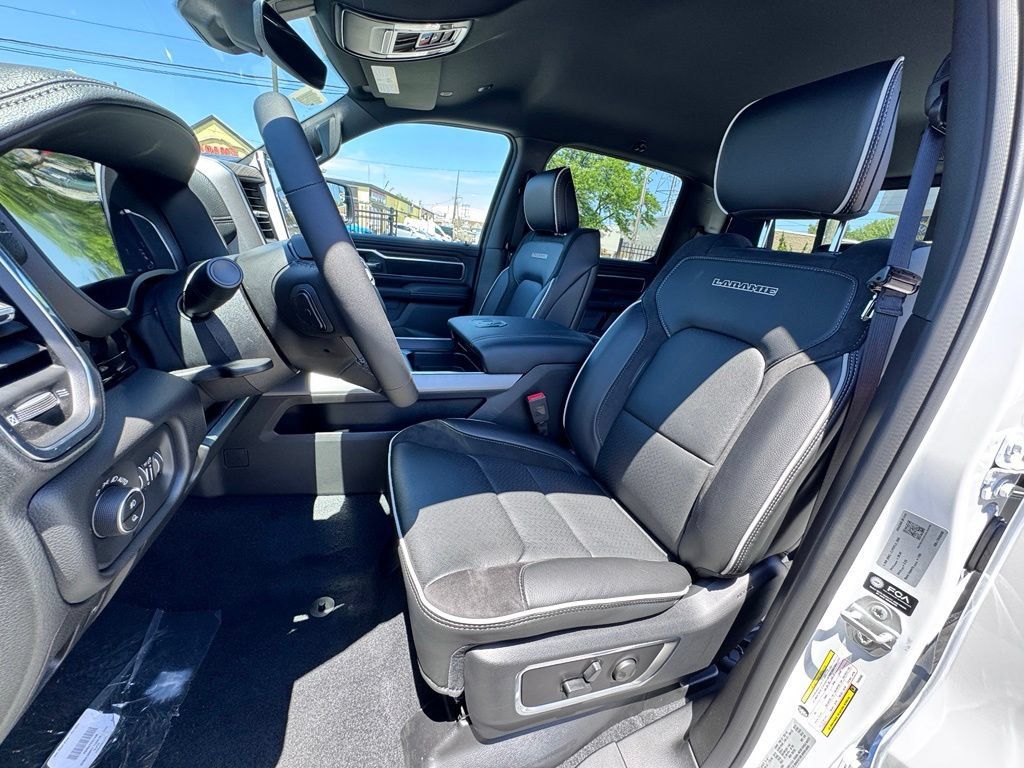 New 2026 RAM 1500 Laramie w/ Night Edition AWD/4WD image 14