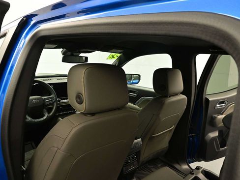 Used 2023 Chevrolet Colorado ZR2 AWD/4WD image 44