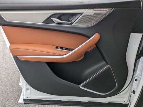 New 2026 Jaguar F-PACE R-Dynamic S image 19