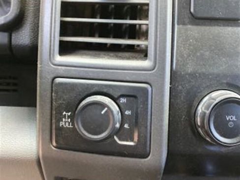 Used 2019 Ford F250 XL w/ Power Equipment Group image 13