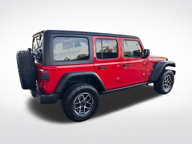 Used 2025 Jeep Wrangler Unlimited Rubicon w/ Convenience Group AWD/4WD image 6