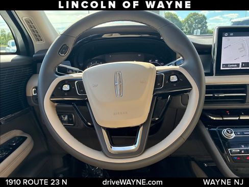 Certified 2022 Lincoln Corsair AWD w/ Equipment Group 101A image 24