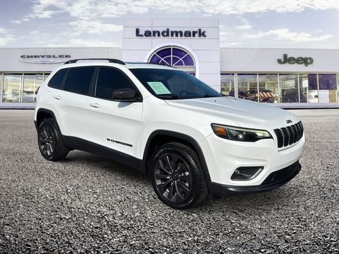 Used 2021 Jeep Cherokee Latitude Lux 80th Anniv w/ Quick Order Package 26U 80TH FWD image 21