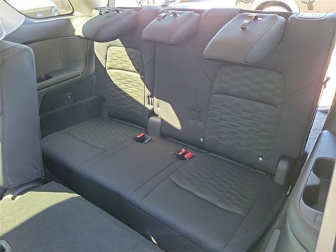 New 2025 Nissan Pathfinder SV image 13