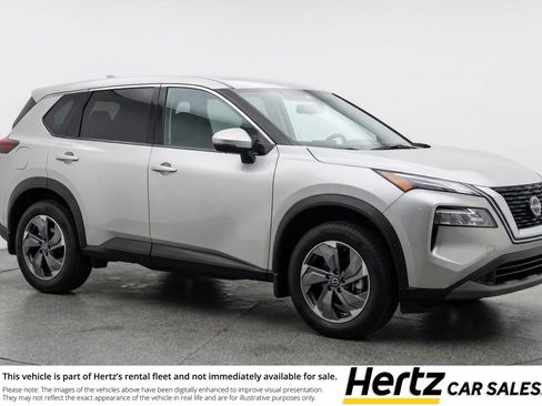 Used 2025 Nissan Rogue SV image 1