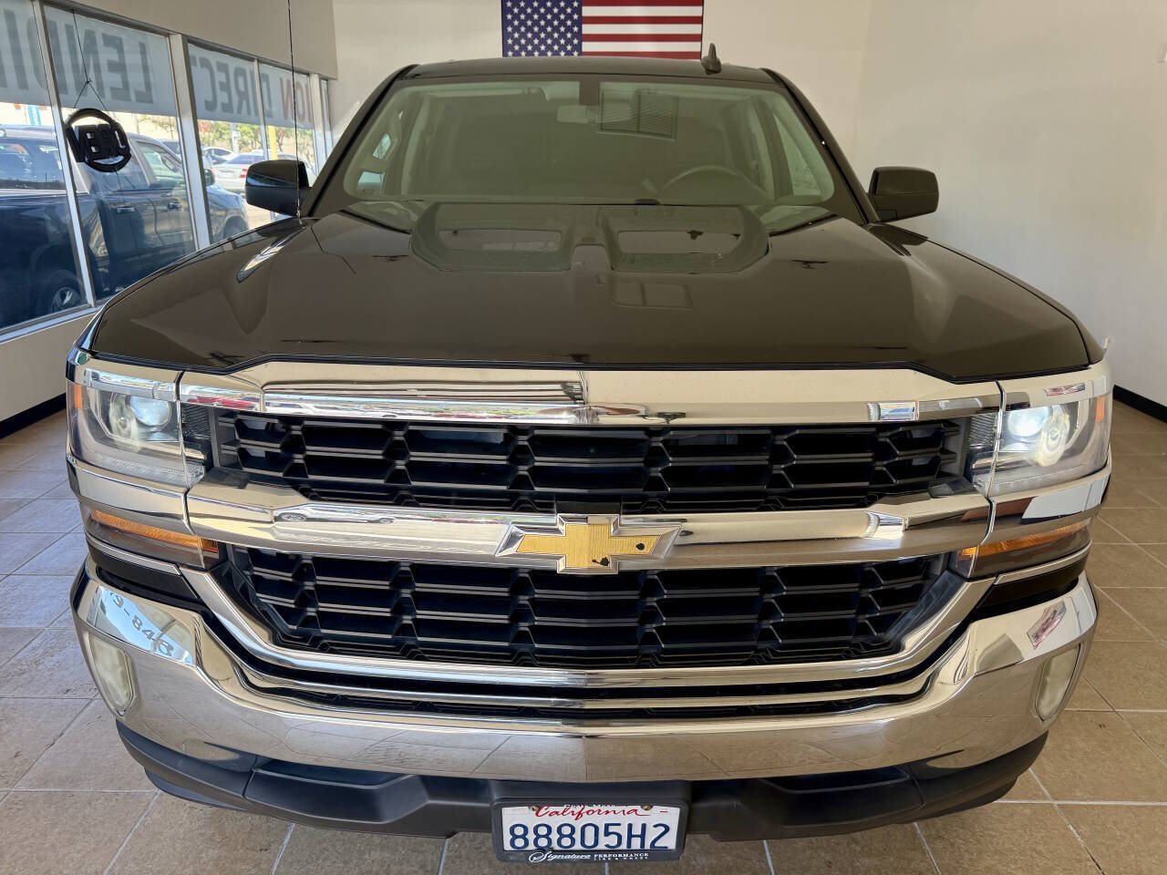 Used 2017 Chevrolet Silverado 1500 LT w/ All Star Edition RWD image 2