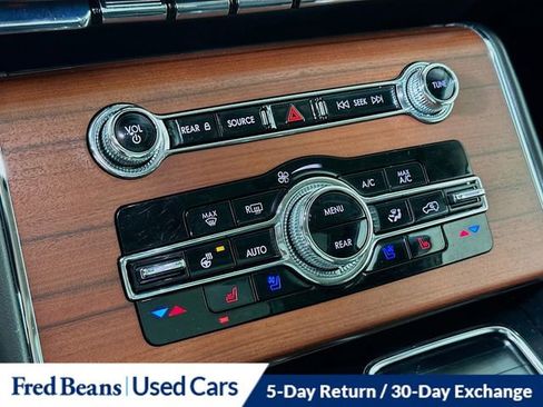 Certified 2023 Lincoln Aviator Reserve w/ Equipment Group 201A image 18