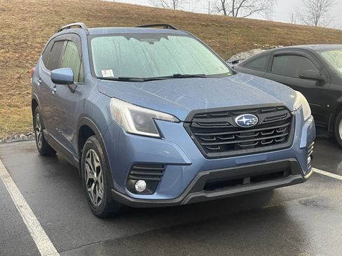 Certified 2022 Subaru Forester Premium w/ Popular Package #1 image 1