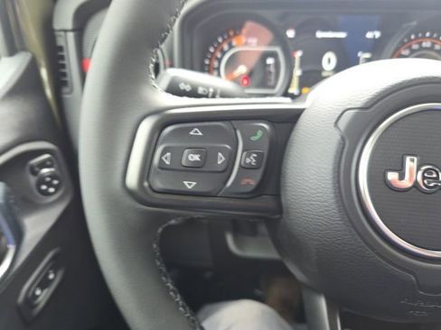 New 2026 Jeep Wrangler Unlimited Rubicon image 13