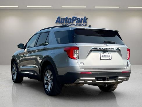 Certified 2023 Ford Explorer XLT w/ Equipment Group 202A AWD/4WD image 5