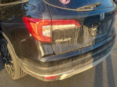 Used 2021 Honda Pilot Touring image 12