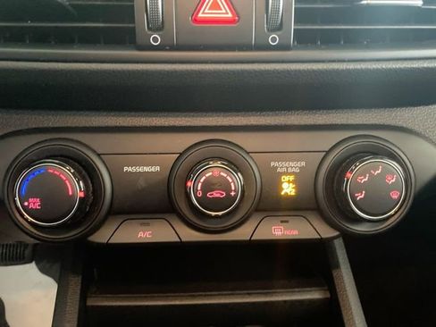 Used 2024 Kia Forte LXS w/ LXS Technology Package image 40