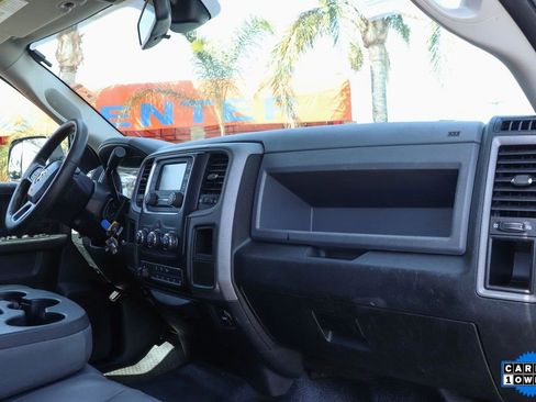 Used 2016 RAM 5500 Tradesman w/ Chrome Appearance Group RWD image 32