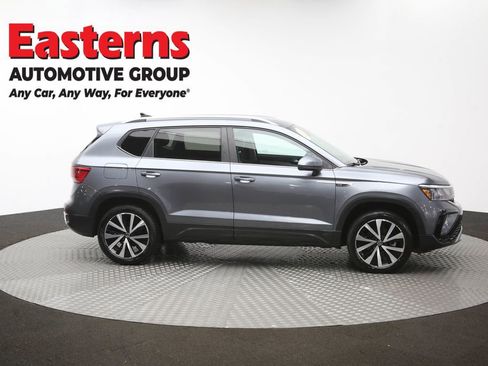 Used 2024 Volkswagen Taos SE FWD image 44