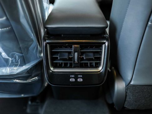 New 2025 Toyota Crown Signia XLE image 11