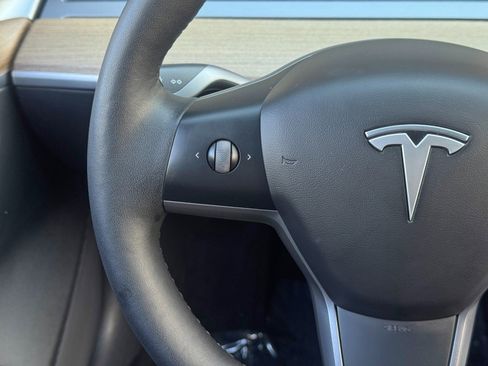 Used 2021 Tesla Model 3 Standard Range Plus RWD image 18