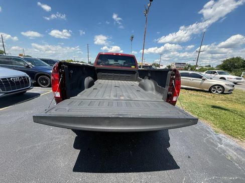 Used 2018 RAM 3500 Tradesman w/ Chrome Appearance Group AWD/4WD image 5