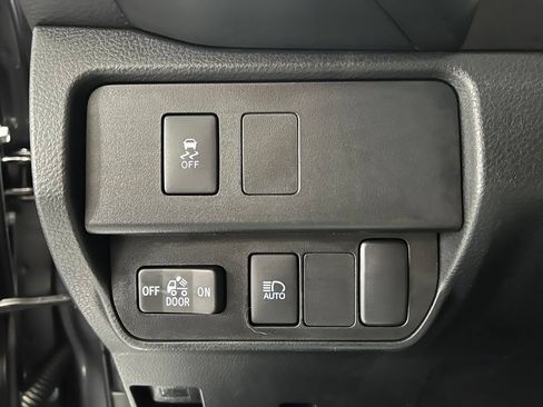 Certified 2022 Toyota Tacoma SR w/ SR Convenience Package RWD image 32