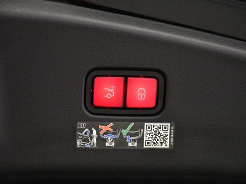 Used 2024 Mercedes-Benz CLE 53 AMG 4MATIC image 47