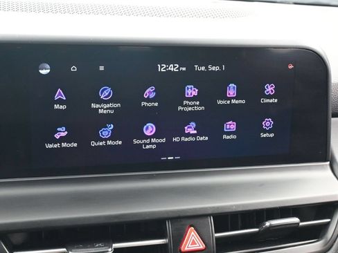 Used 2024 Kia Seltos EX FWD image 21