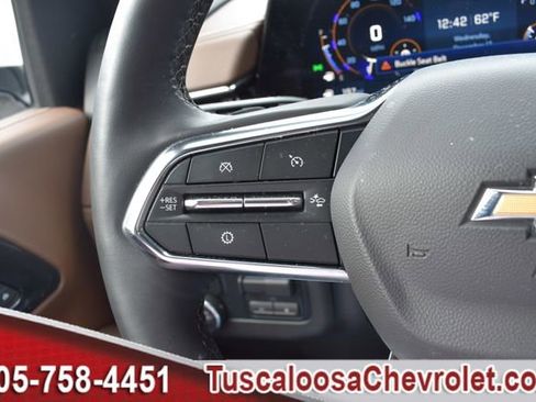 Used 2025 Chevrolet Tahoe High Country image 36