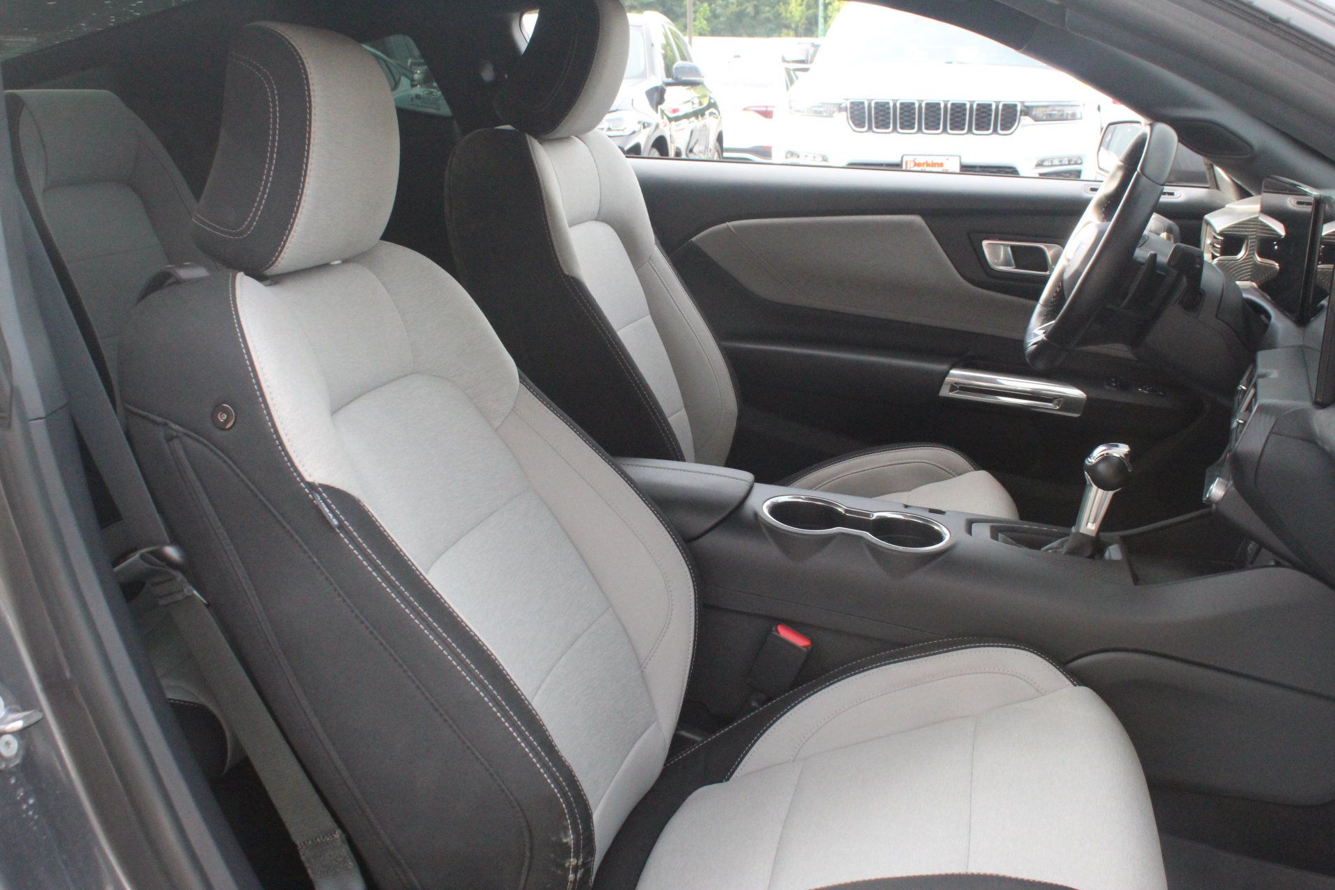 Used 2024 Ford Mustang GT RWD image 24