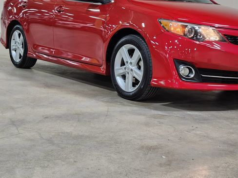 Used 2013 Toyota Camry SE image 16
