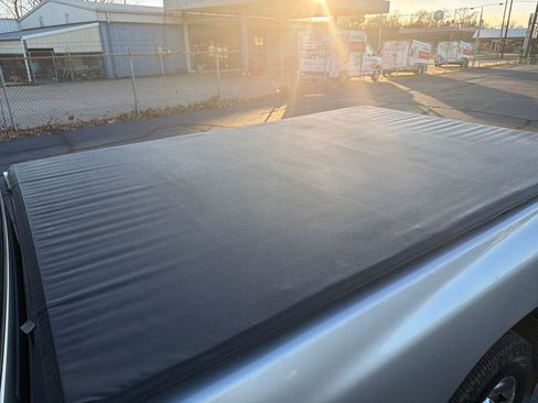 Used 2004 Dodge Ram 2500 Truck SLT image 35