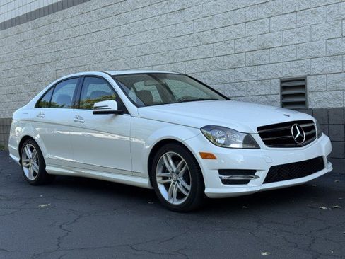 Used 2014 Mercedes-Benz C 250 Sedan image 18