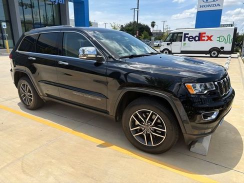 Used 2021 Jeep Grand Cherokee Limited RWD image 3