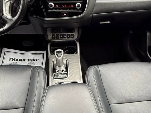 Used 2020 Mitsubishi Outlander GT image 21