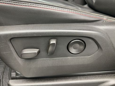 Used 2021 Chevrolet Tahoe RST w/ Luxury Package image 14