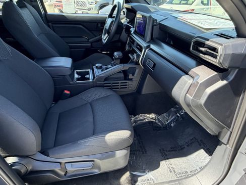 Certified 2026 Toyota 4Runner SR5 RWD image 10