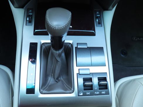 Used 2018 Lexus GX 460 Premium image 37