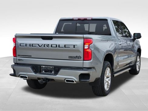Used 2025 Chevrolet Silverado 1500 High Country image 10