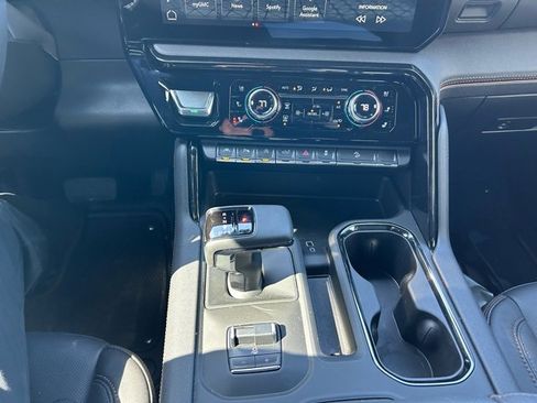 Used 2025 GMC Sierra 1500 AT4 w/ AT4 Premium Package image 15