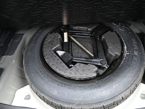 Certified 2025 Toyota RAV4 XLE image 22