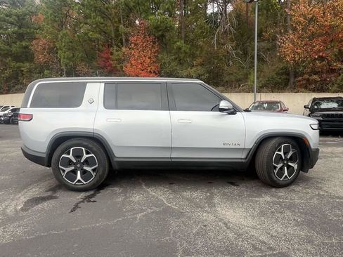 Used 2023 Rivian R1S Adventure image 2
