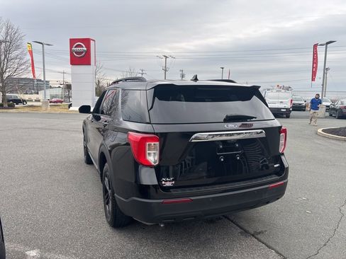 Used 2020 Ford Explorer XLT w/ Comfort Package image 5