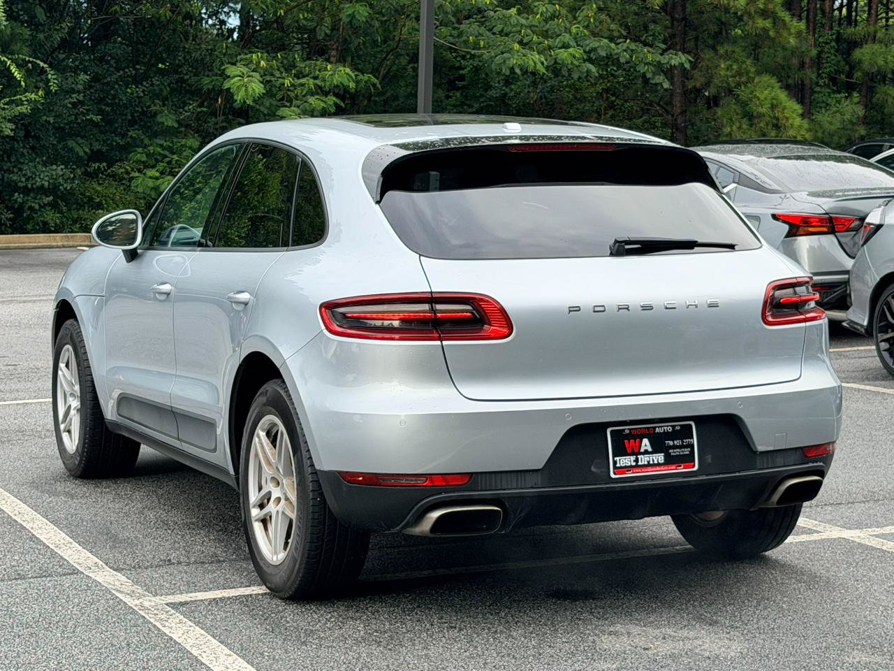 Used 2017 Porsche Macan AWD/4WD image 7