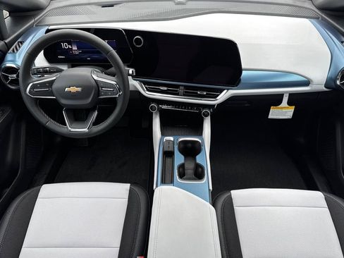 New 2026 Chevrolet Equinox EV LT w/ LPO, Blackout Package image 12