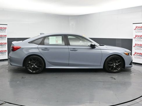 Used 2022 Honda Civic Sport image 9