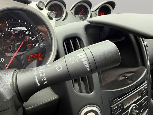 Used 2009 Nissan 370Z Coupe w/ Sport Pkg RWD image 36