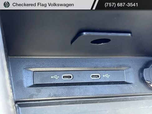 Used 2024 Volkswagen Tiguan SE R-Line w/ MDO Package, Two-Row AWD/4WD image 40