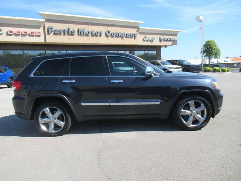 Used 2013 Jeep Grand Cherokee Overland w/ Advance Technology Group image 9