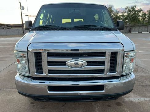 Used 2014 Ford E-350 and Econoline 350 XL w/ Power Windows & Locks Group RWD image 3